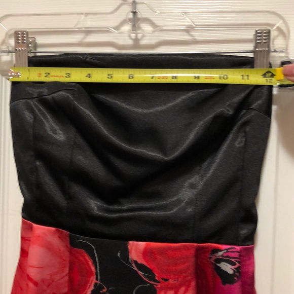 BCX Black & Red Floral satin tube mini dress - Picture 5 of 6